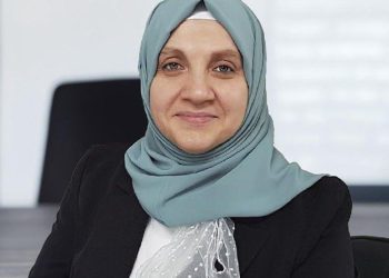 ‏عایشه الدبس وزیر امور زنان در دولت موقت سوریه مقرر شد