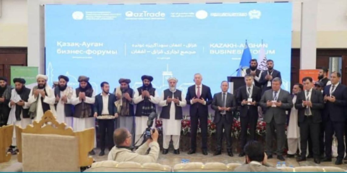 گروه طالبان از امضای ۲۰ قرارداد با قزاقستان خبر دادند