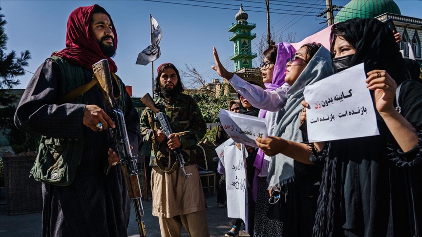 آپارتاید جنسیتی چیست و چرا فعالان حقوق بشر افغانستان در پی به‌رسمیت‌شناختن آن هستند؟